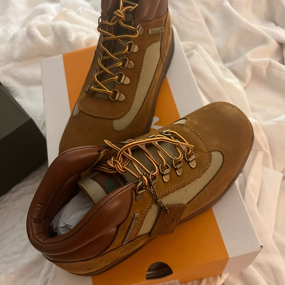 Beautiful Brand New Timberland Boots Still in box.. Brown And Tan